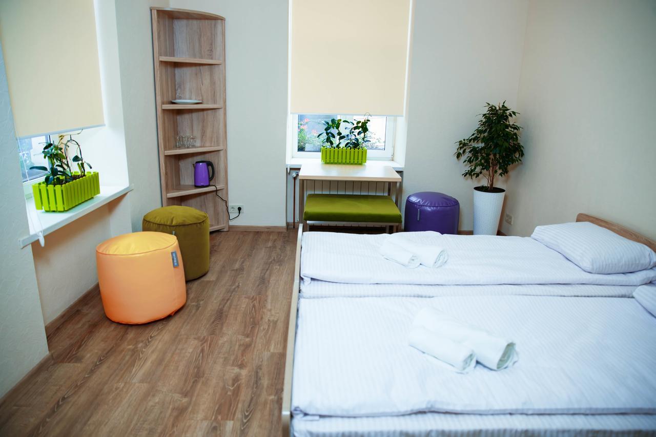 Coin Apartments & Poshtel Chernivtsi Exterior photo